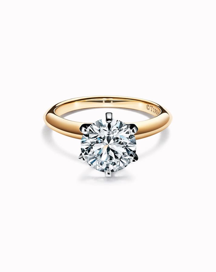 Anillo de compromiso en oro amarillo 18K